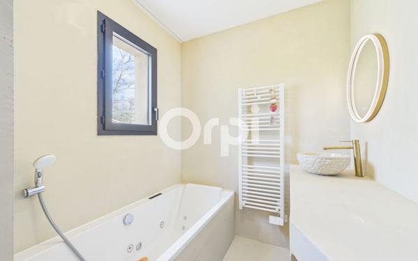 Maison à vendre    4 pièces • 104,11 m2 Callian