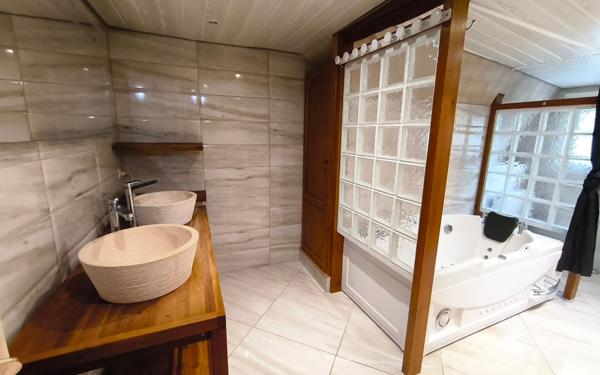 Maison à vendre    4 pièces • 118 m2 Saint-Cyr-sur-Morin