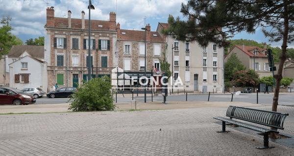 À vendre Appartement 5 pièces 81.54 m² - Corbeil-essonnes 91100