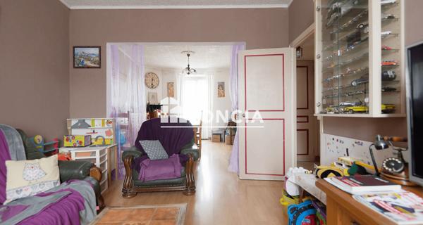 À vendre Appartement 5 pièces 81.54 m² - Corbeil-essonnes 91100