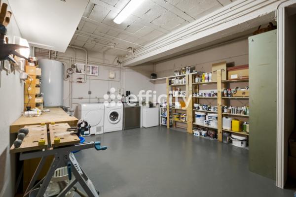 Maison
         12 pièces
        - 309 m² Bien prestige 1 560 000 € *