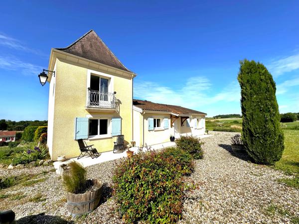 Villa lumineuse et spacieuse de 3 chambres et 3 salles de bain avec vue sur le pigeonnier et la campagne