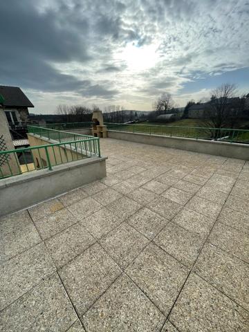 Appartement T3 au coeur de Saint-Jeures