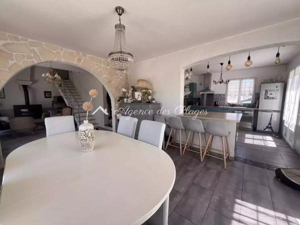 MAISON A CORME-ECLUSE