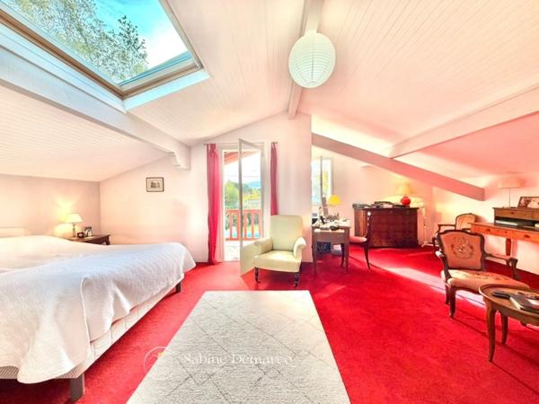 Villa avec piscine 6 pièces à vendre ARBONNE (64)