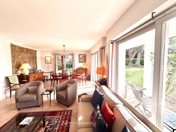 Villa avec piscine 6 pièces à vendre ARBONNE (64)