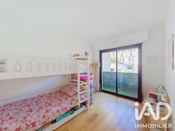 Location appartement 4 pièces 78 m² Suresnes