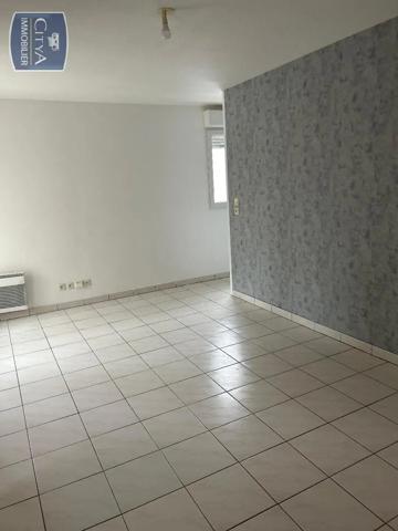 Appartement à louer 2 pièces 51.65m² Lens (62300)