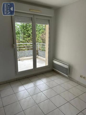 Appartement à louer 2 pièces 51.65m² Lens (62300)