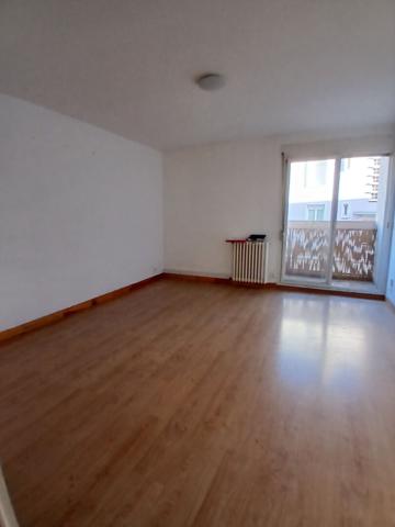 Appartement T3 au 1er étage de 63m2