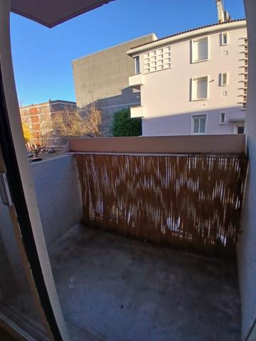 Appartement T3 au 1er étage de 63m2