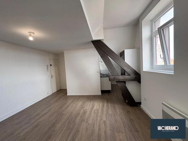 Studio dans un immeuble de caractère + Parking