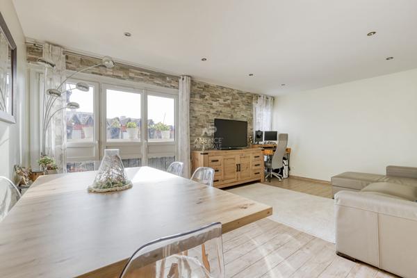 Nanterre limite Rueil joli 3 pièces de 68 m² avec balcon €330 000 ** - Référence 15319