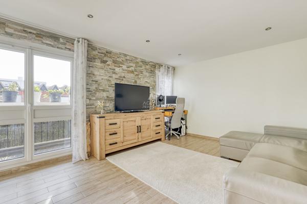 Nanterre limite Rueil joli 3 pièces de 68 m² avec balcon €330 000 ** - Référence 15319