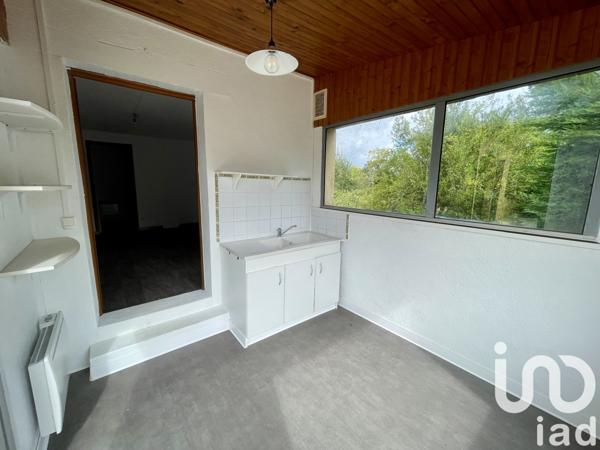 House for sale 6 rooms 200 m² Saint-André-d'Allas