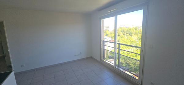Appartement type 2 avec parking MARSEILLE (13015) vue dégagée