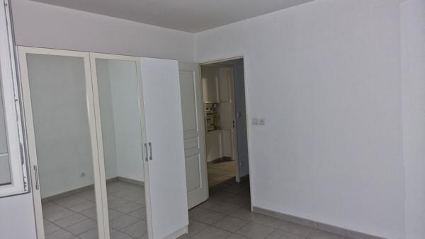 Appartement type 2 avec parking MARSEILLE (13015) vue dégagée