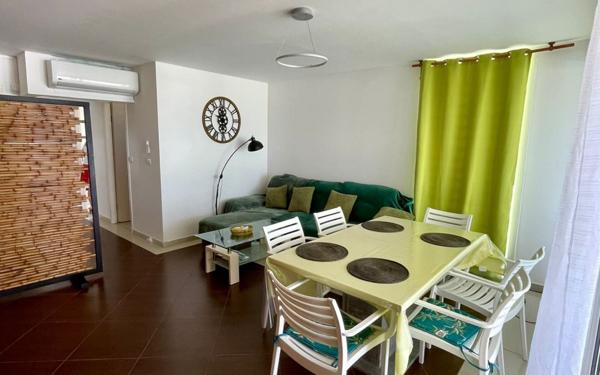 Appartement à vendre    3 pièces •  Le Gosier