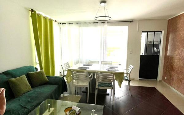 Appartement à vendre    3 pièces •  Le Gosier