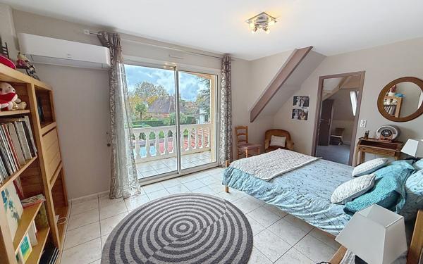 Maison à vendre    6 pièces • 266 m2 Lescar