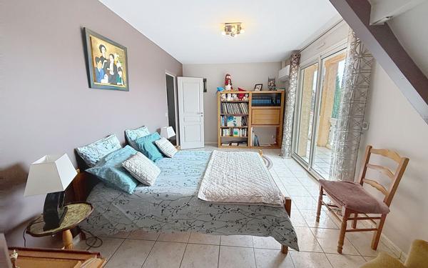 Maison à vendre    6 pièces • 266 m2 Lescar