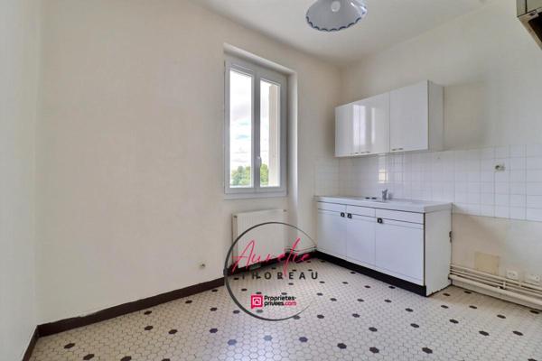 immeuble, 3 logements Artenay