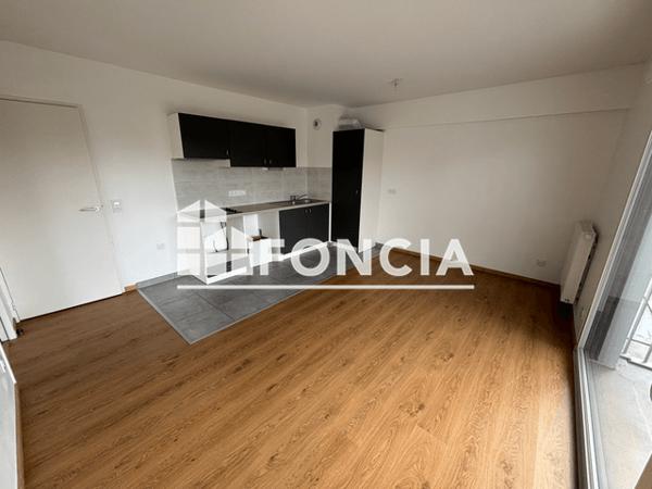 Location Appartement 3 pièces 58.4 m² - CARRE ALEXANDRA - 115 AVENUE VICTOR CHATENAY - A12 Angers 49000