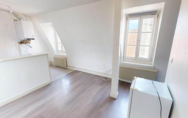 Appartement à vendre    1 pièce • 25,40 m2 Metz