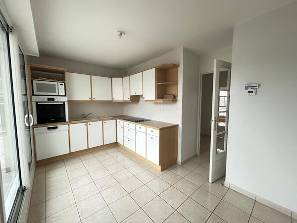Appartement Nantes 5 pièce(s) 143.84 m2,  
Nantes 44000