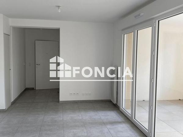 Location Appartement 3 pièces 63.3 m² - 614 CHEMIN DU PONT DES ILES Nimes 30000