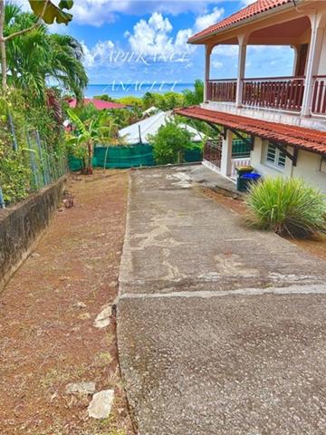 🏠LOCATION🏠 Appartement à louer 3 pièces avec vue mer, terrasse et parking LA TRINITE (972)