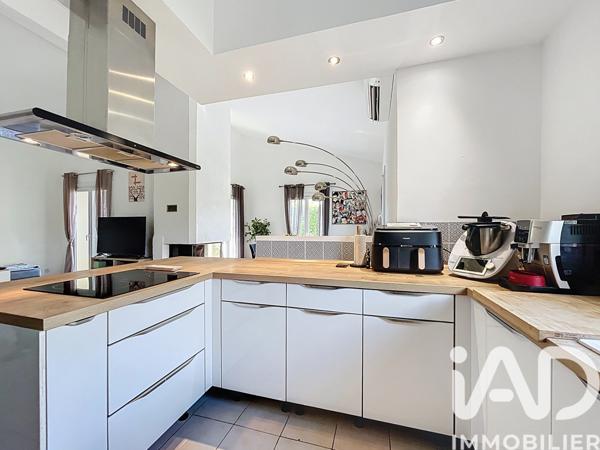 Maison à vendre 4 pièces 95 m² Tourrettes