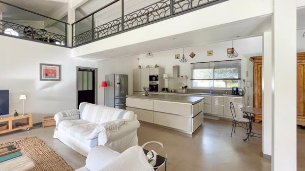 Blanquefort (33290) VILLA D'ARCHITECTE BLANQUEFORT