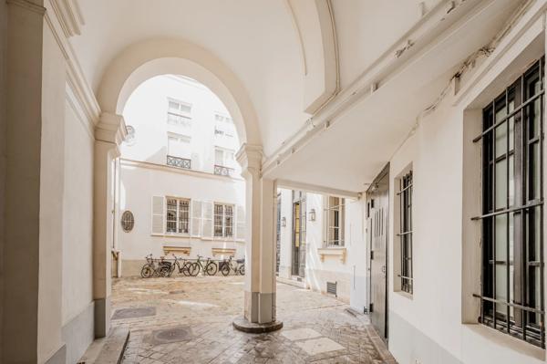 Appartement Paris 7 e - SAINT THOMAS D'AQUIN