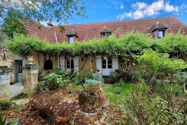 Maison de maître à vendre à Saint-Cyprien en Dordogne (24220), ref : 18113/136