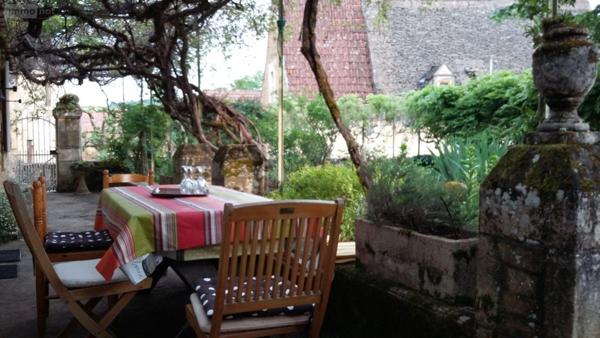 Maison de maître à vendre à Saint-Cyprien en Dordogne (24220), ref : 18113/136