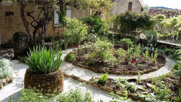 Maison de maître à vendre à Saint-Cyprien en Dordogne (24220), ref : 18113/136