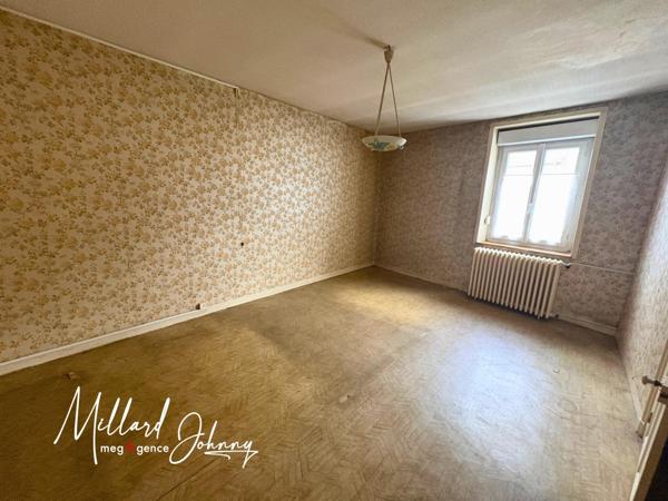 Immeuble à BLANZY, 71450 - 161m²