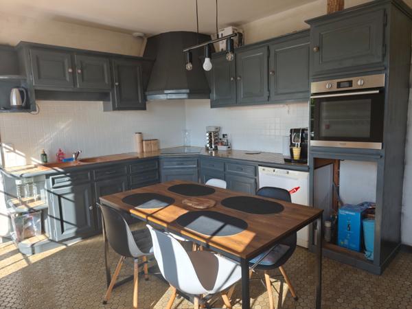 À Saintes, à quelques pas des commerces – Maison avec sous-sol Saintes (17100)