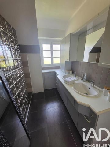 Maison à vendre 6 pièces 165 m² Plomeur