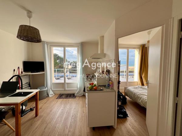 Appartement à SIOUVILLE-HAGUE, 50340 - 19 pièces 280m²