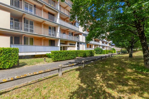 LORMONT GRAVIERES APPARTEMENT 3 PIECES REZ-DE-CHAUSSEE