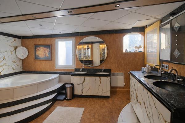 Maison 6 pièces 191 m2
