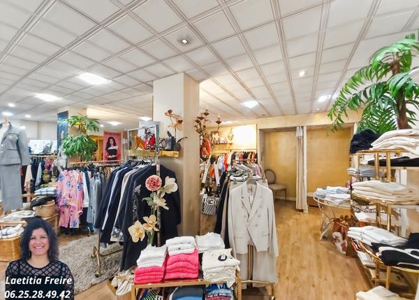 Fonds De Commerce - 200 m²