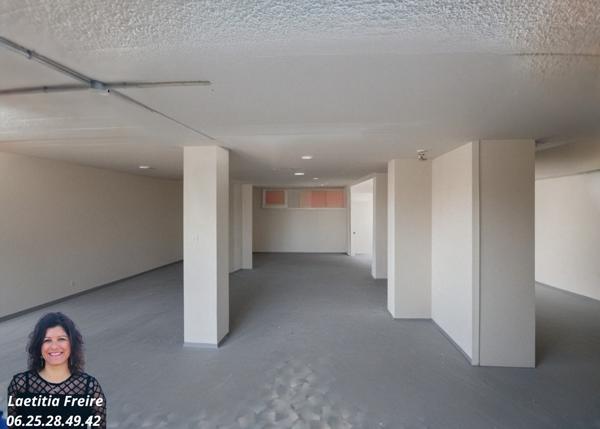 Fonds De Commerce - 200 m²