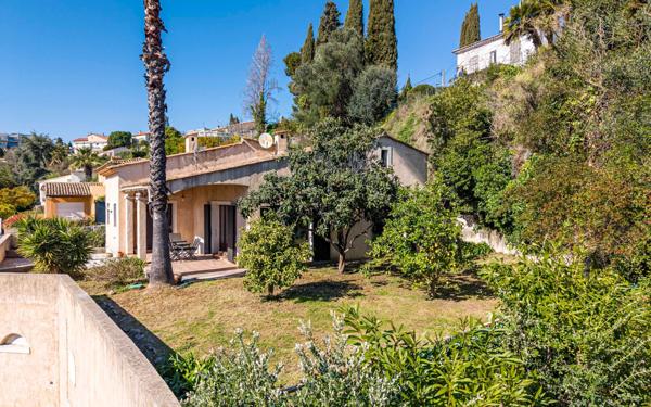 Maison à vendre    5 pièces • 146,47 m2 Nice