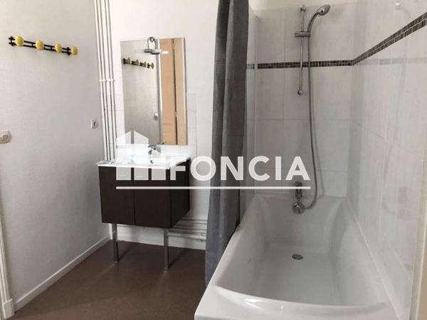 Location Appartement 2 pièces 47.4 m² - 1 RUE RUINART DE BRIMONT Reims 51100