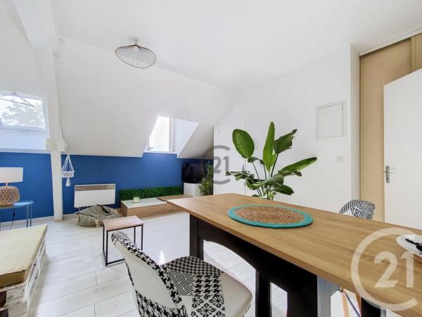Appartement F3 à vendre  3 pièces - 42,60 m 2   TROYES  - 10