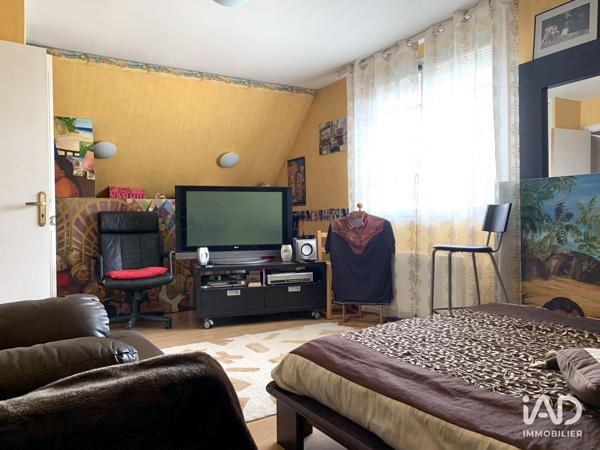 Maison à vendre 5 pièces 122 m² Saint-Pryvé-Saint-Mesmin