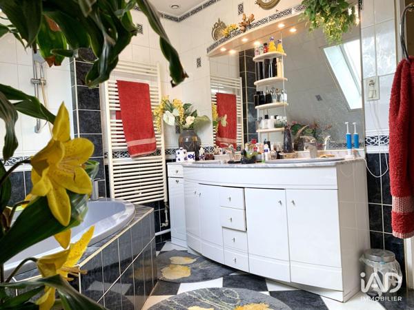 Maison à vendre 5 pièces 122 m² Saint-Pryvé-Saint-Mesmin
